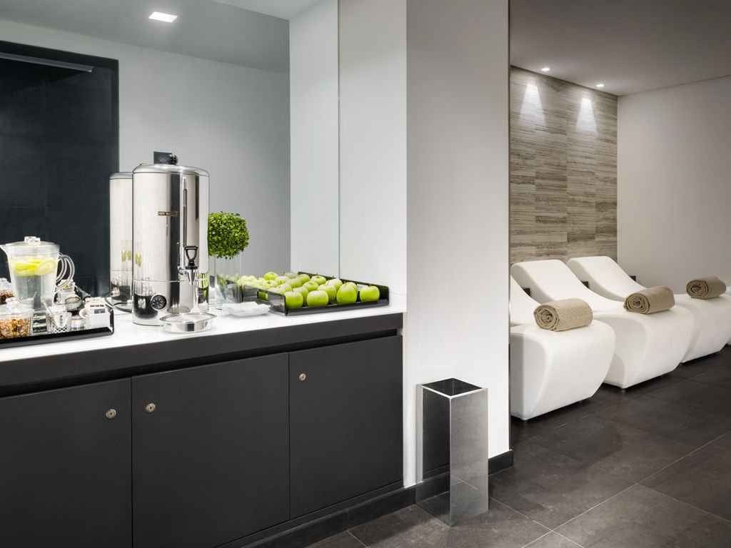 Foto 15 LHP Napoli Palace & SPA Fuorigrotta, 14