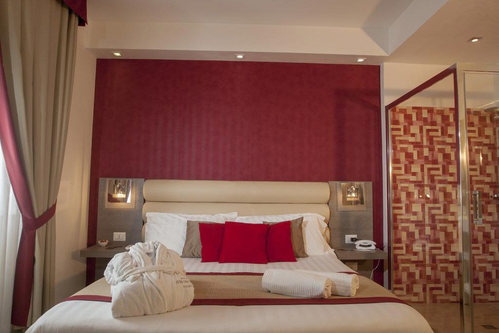 Foto 7 Hotel San Pietro Napoli Centro Storico, 06