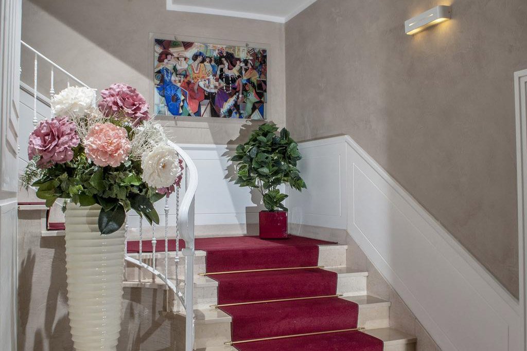 Foto 12 Hotel San Pietro Napoli Centro Storico, 11