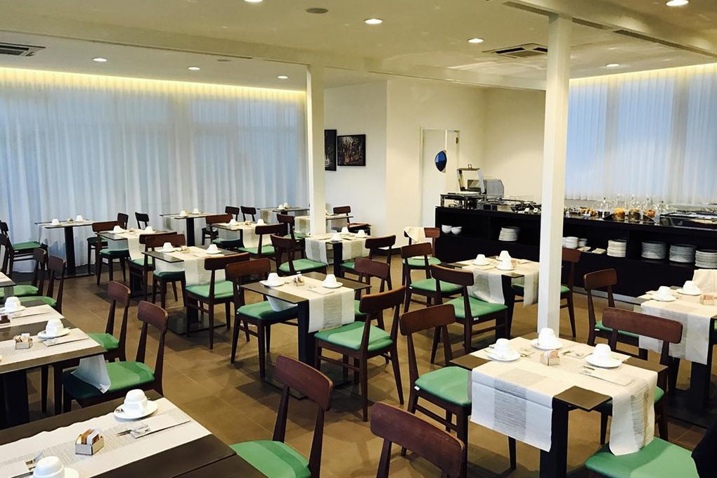 Foto 6 Best Western Hotel Plaza Napoli Stazione Centrale, 05