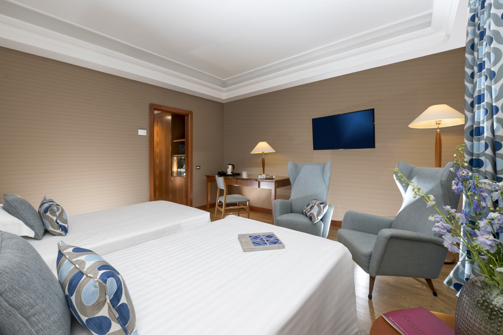 Foto 5 Hotel Royal Continental Lungomare Caracciolo, 04