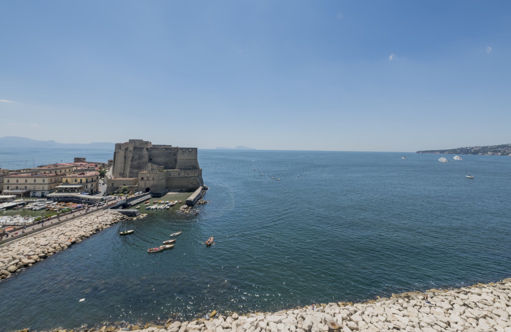 Foto 19 Hotel Royal Continental Lungomare Caracciolo, 18