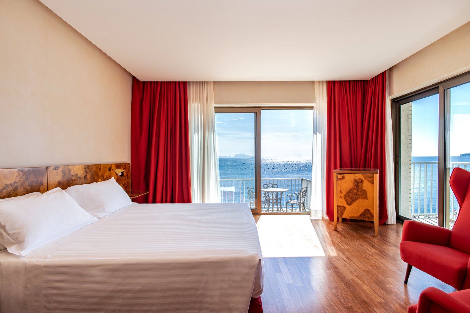 Foto 21 Hotel Royal Continental Lungomare Caracciolo, 20