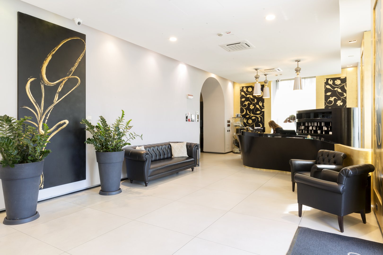 Foto 3 Palazzo Salgar Porto di Napoli, 02