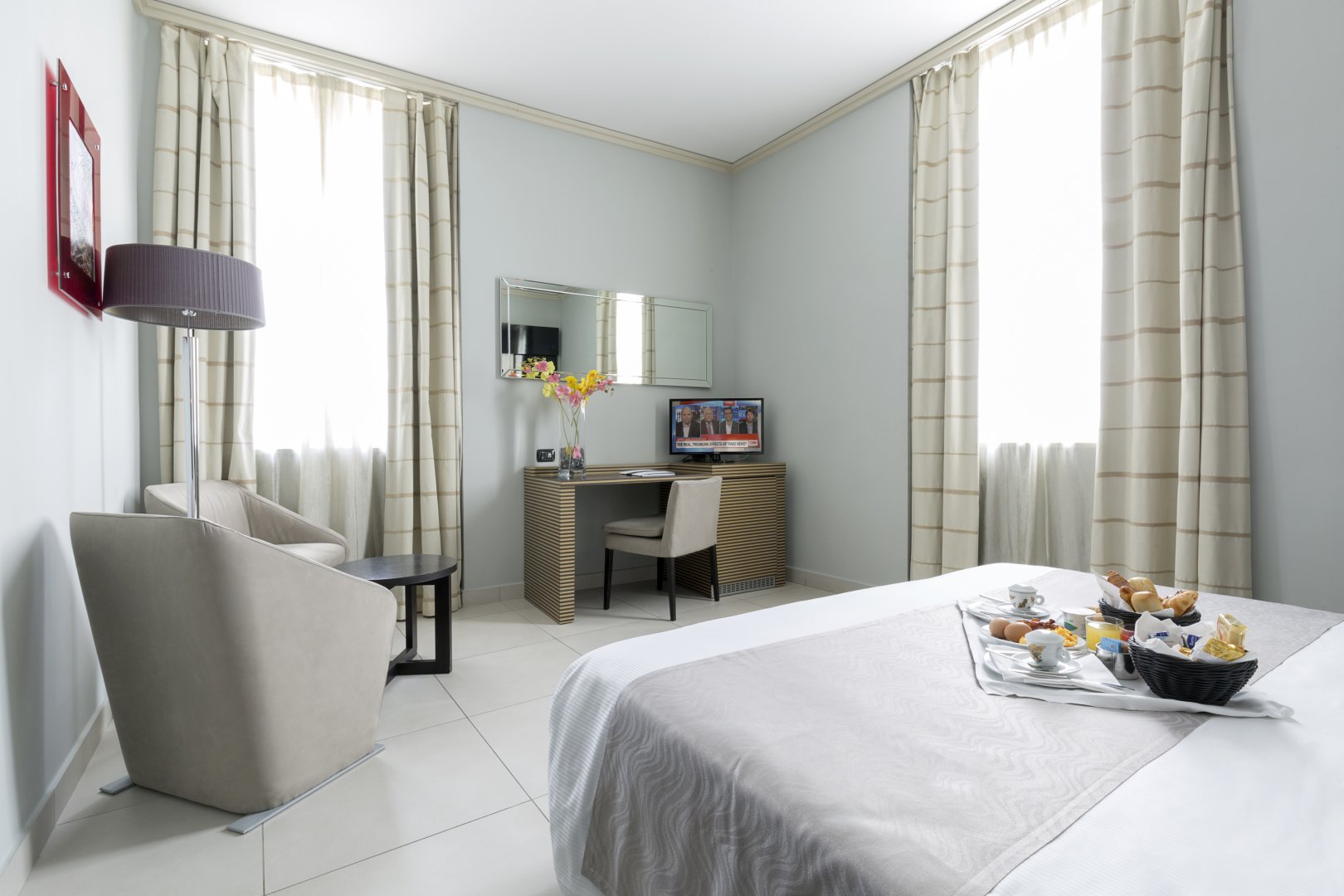 Foto 11 Palazzo Salgar Porto di Napoli, 10