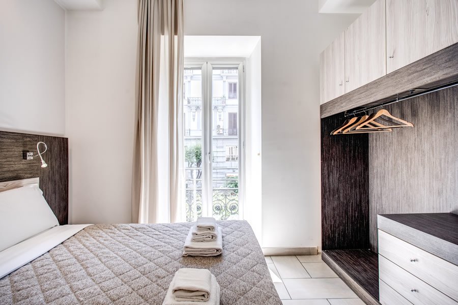 Foto 6 Hotel Napoli Suite Napoli Stazione Centrale, 05