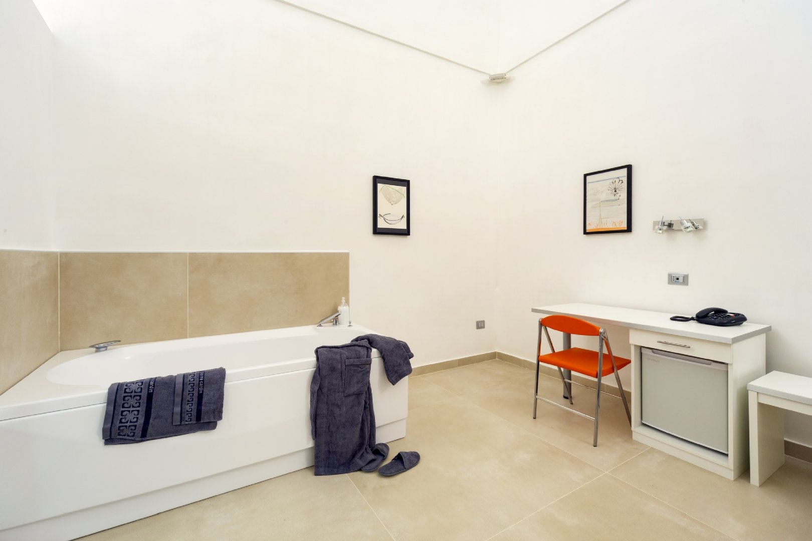 Foto 13 Il Tesoro Smart Suite & Spa Napoli Centro Storico, 12