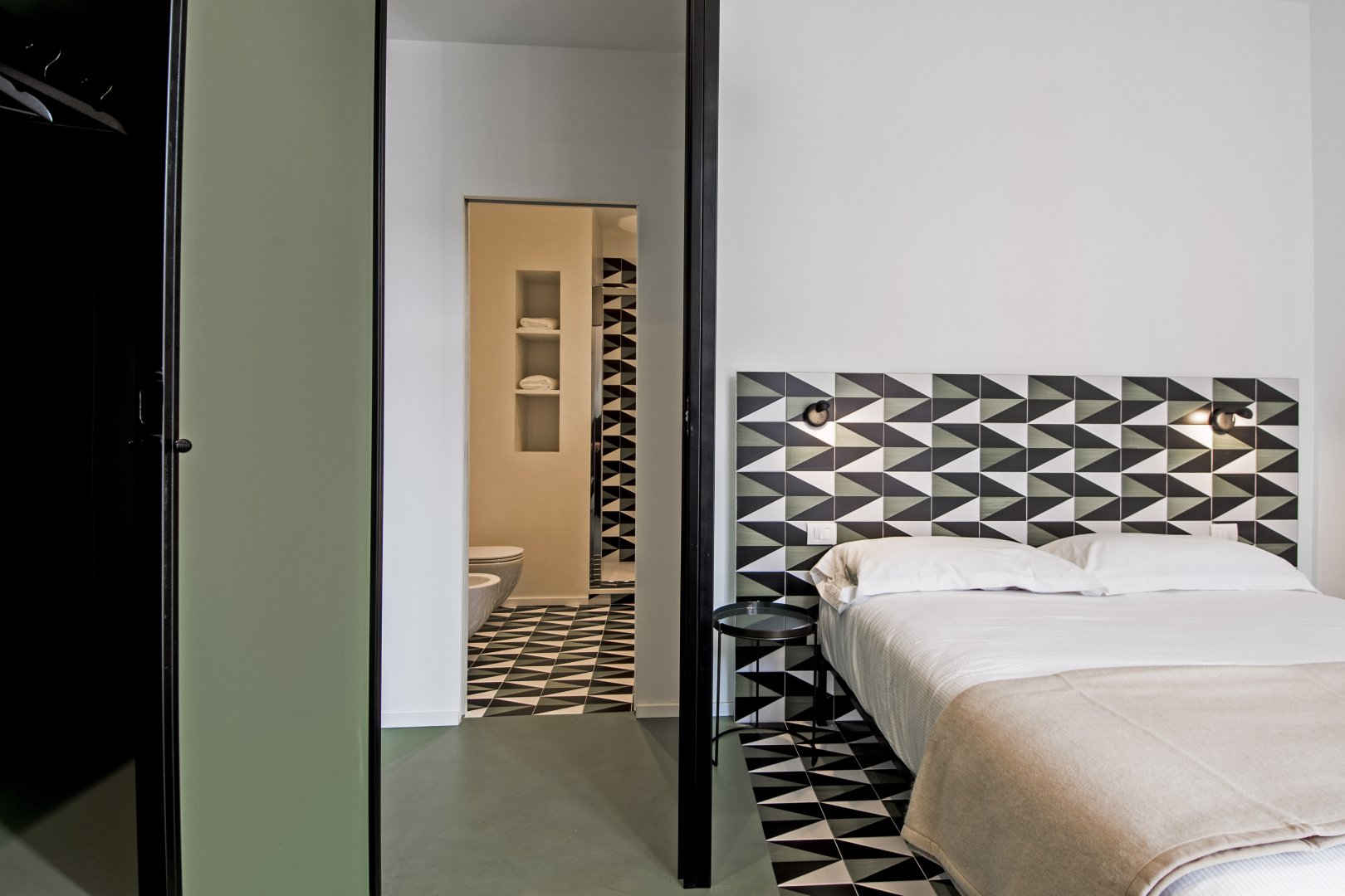 Foto 10 Toraldo Suites Napoli Centro Storico, 09