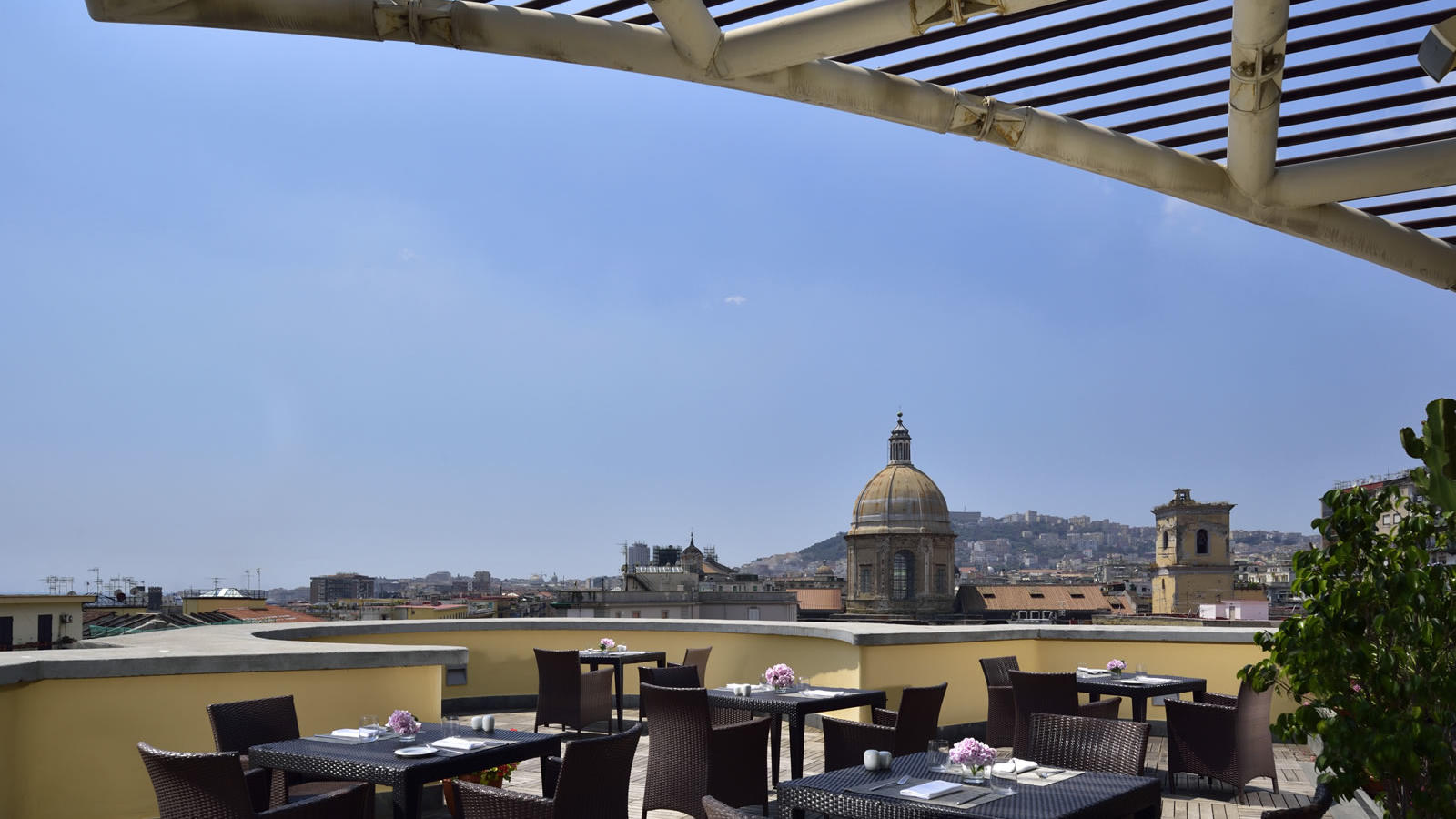 Napoli Stazione Centrale, 06