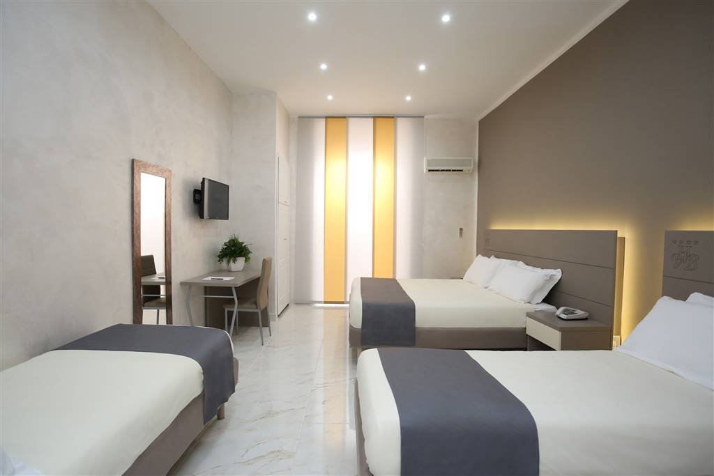 Foto 8 Hotel Vergilius Billia Napoli Stazione Centrale, 07