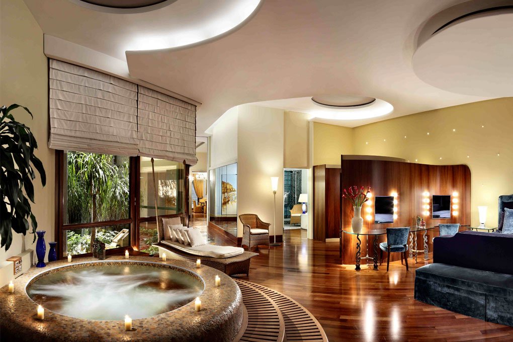 Foto 13 Grand Hotel Vesuvio Lungomare Caracciolo, 12