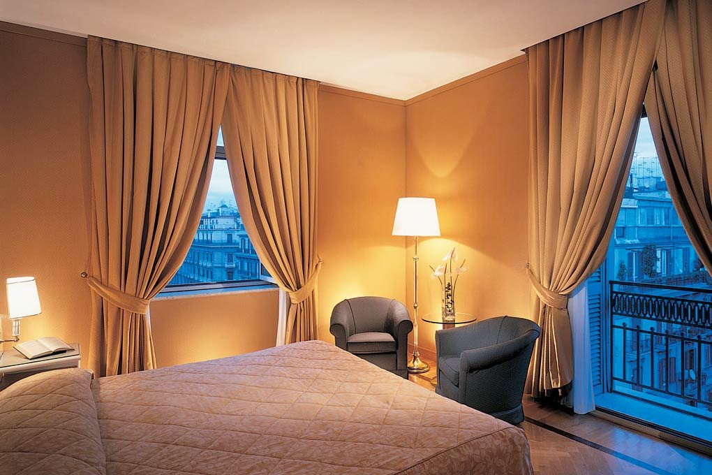 Foto 14 Grand Hotel Vesuvio Lungomare Caracciolo, 13