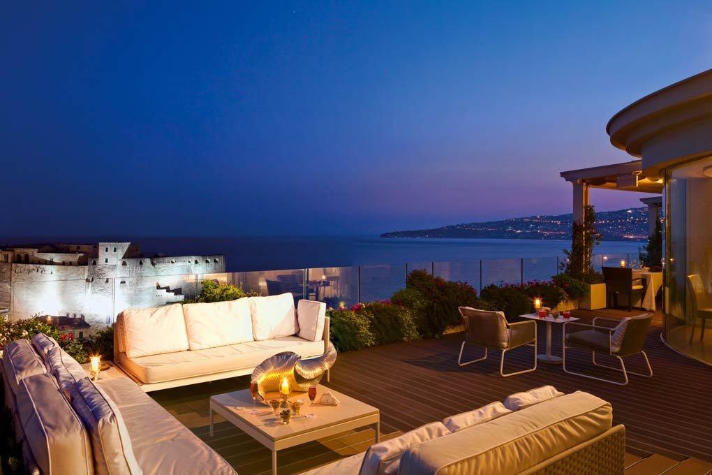 Foto 20 Grand Hotel Vesuvio Lungomare Caracciolo, 19