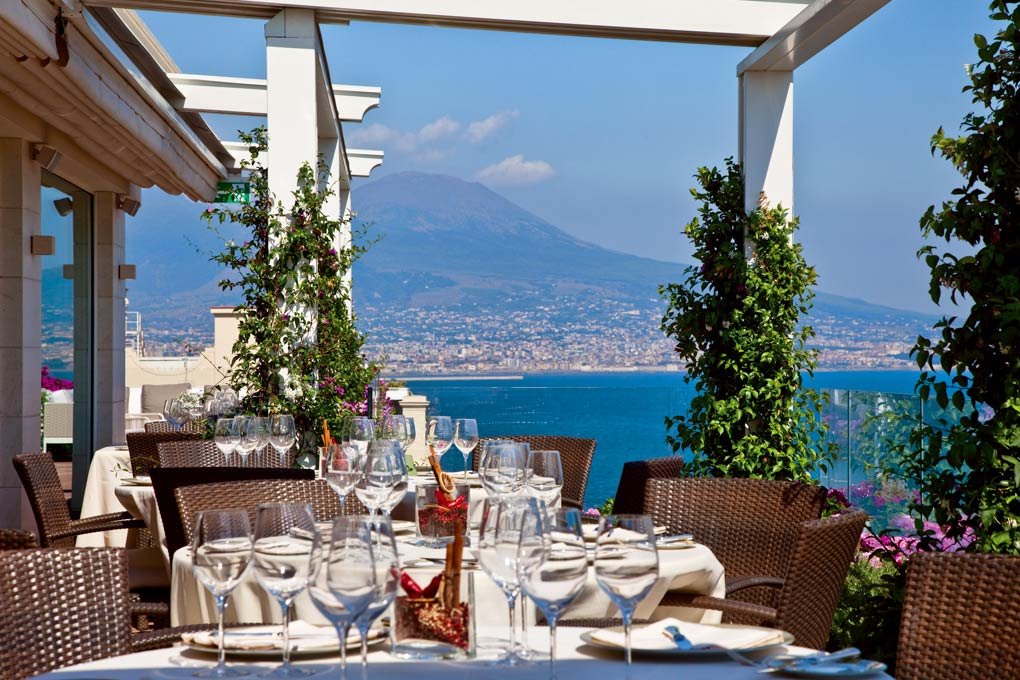 Foto 24 Grand Hotel Vesuvio Lungomare Caracciolo, 23