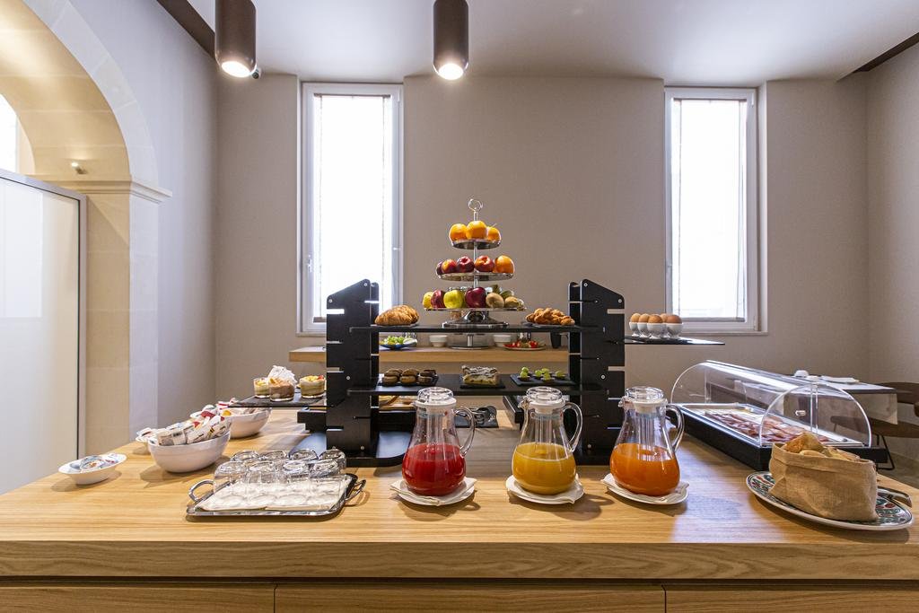 Foto 7 Hotel Simon Bolivar Noto, 06