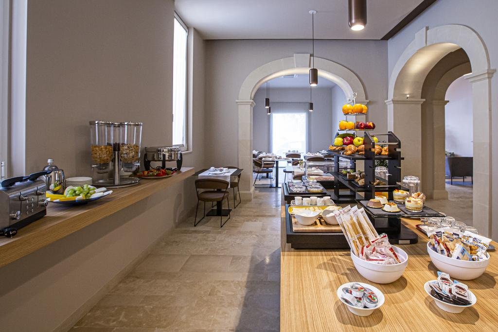 Foto 8 Hotel Simon Bolivar Noto, 07