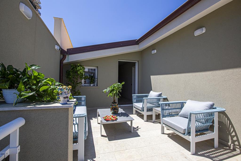 Foto 22 Hotel Simon Bolivar Noto, 21