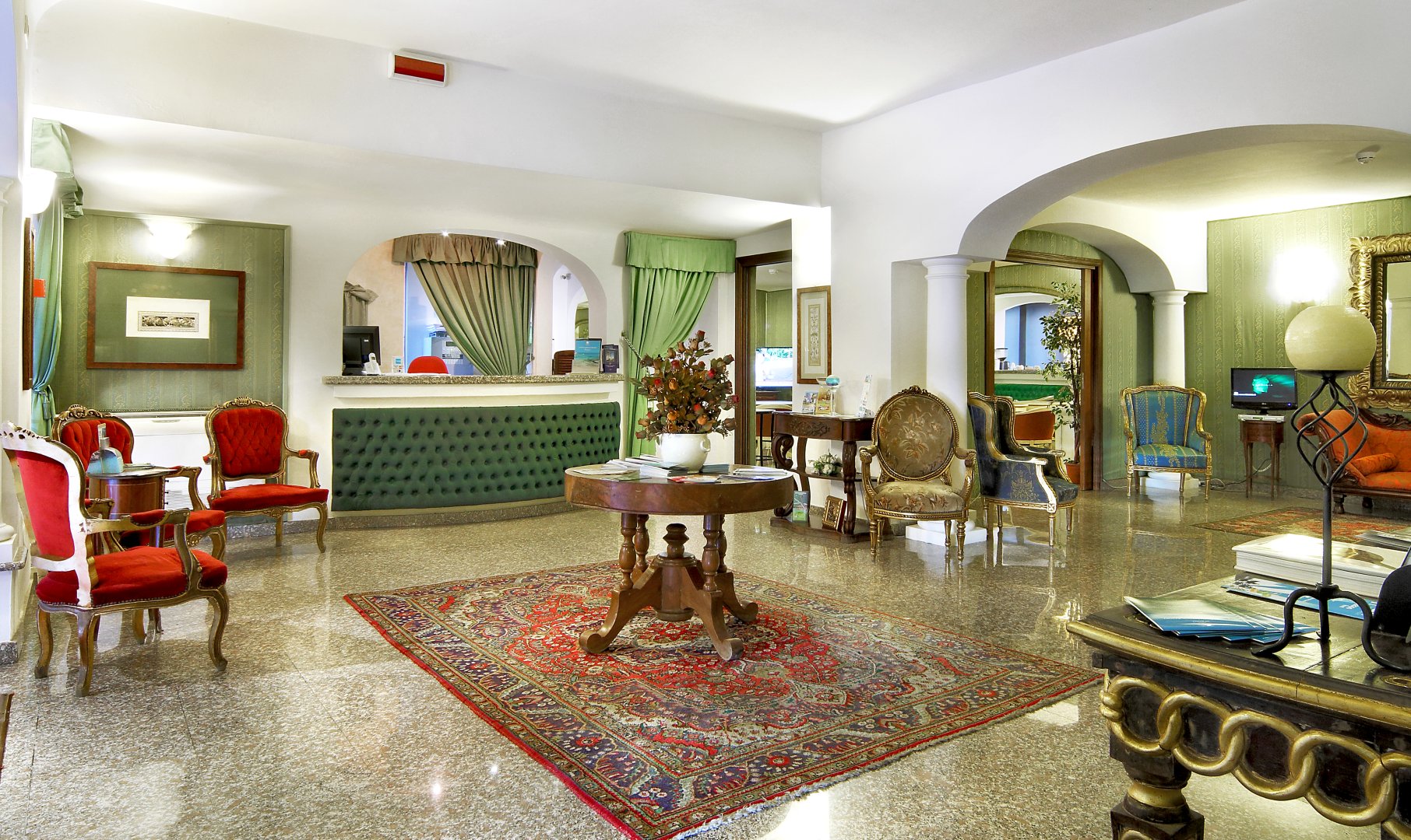 Foto 3 Colonna Palace Hotel Mediterraneo Olbia, 02