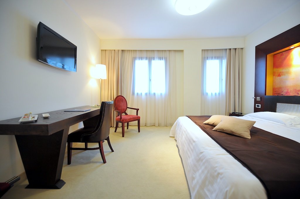 Foto 4 Hotel Mercure Olbia Olbia, 03