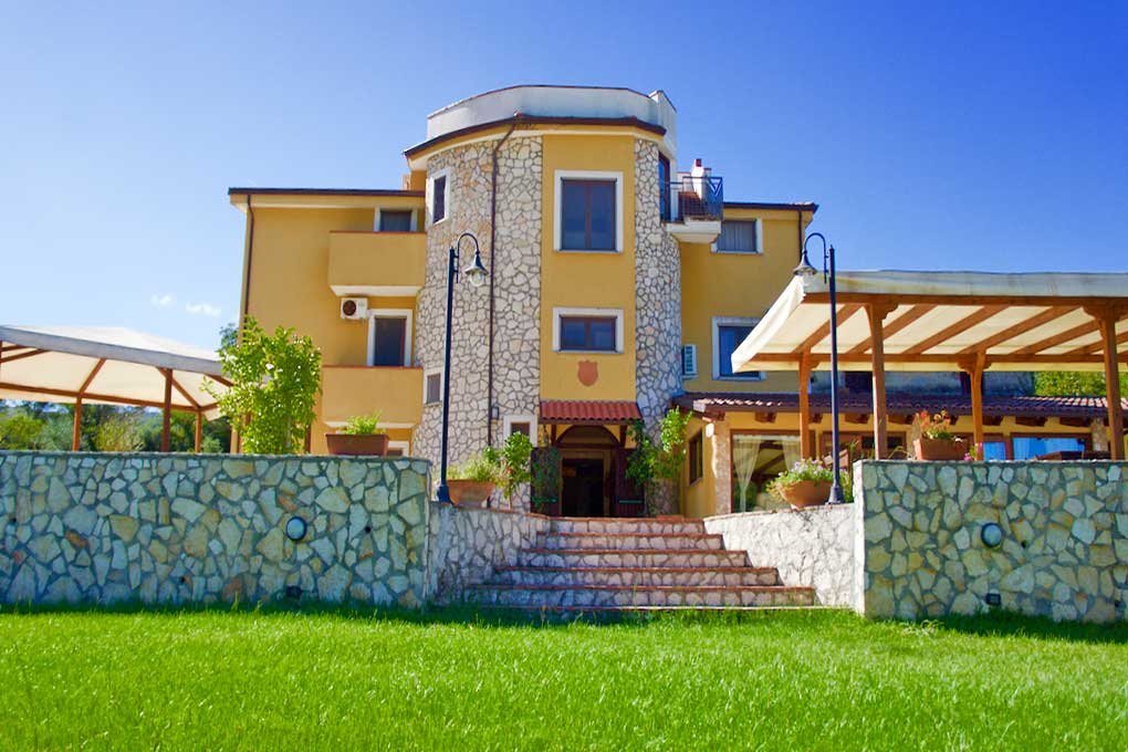 Foto 2 Hotel Borgo Antico Centola, 01