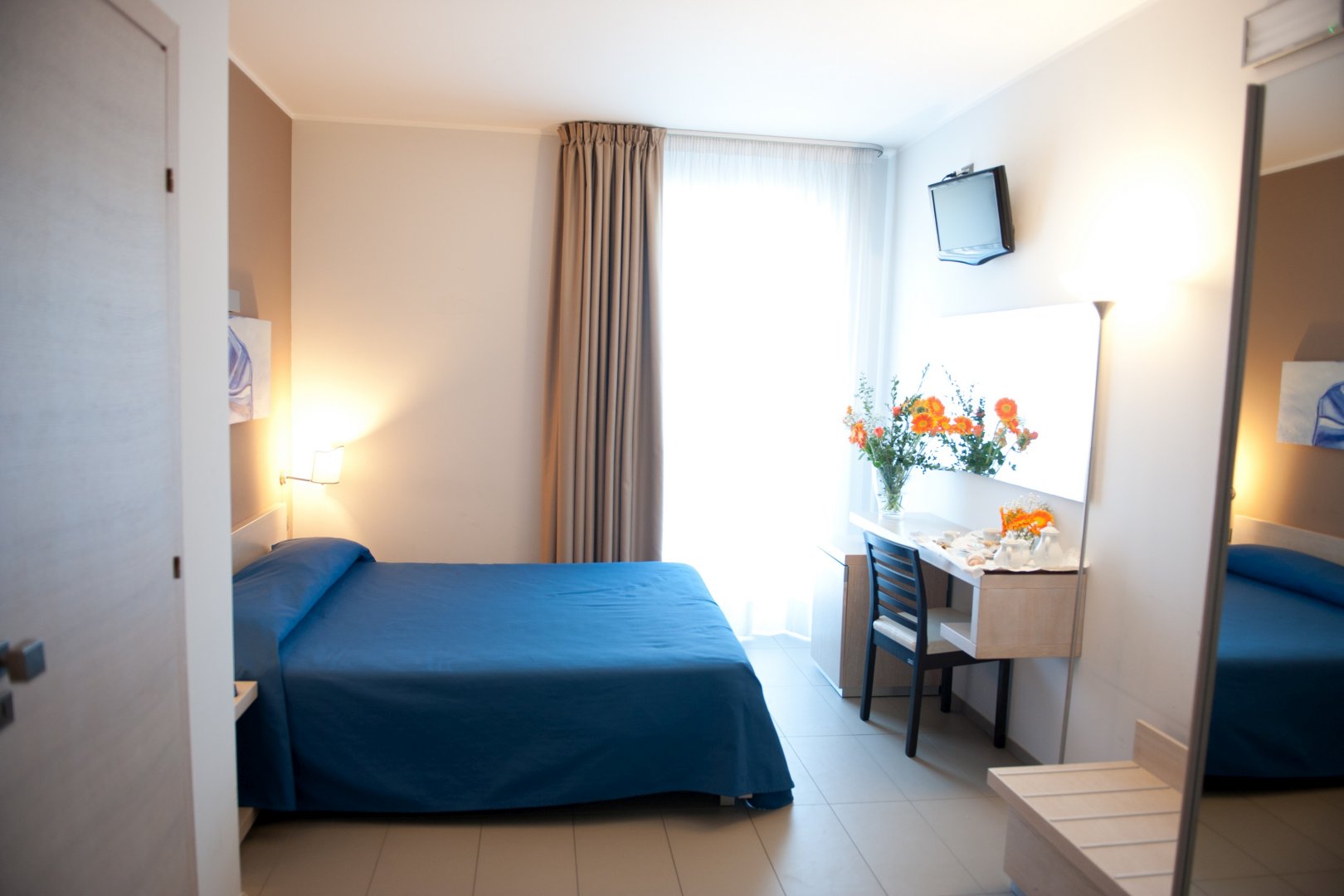 Foto 8 Hotel Villa D'Amato Palermo, 07