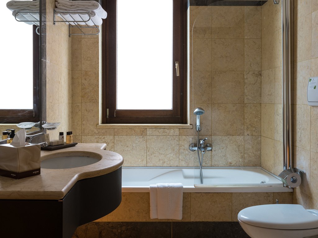 Foto 10 Hotel Federico II Central Palace & SPA Palermo, 09