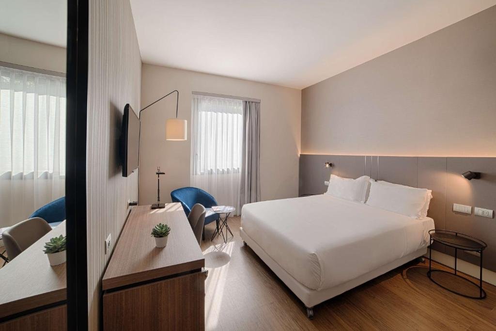 Foto 11 Nh Palermo Palermo, 10