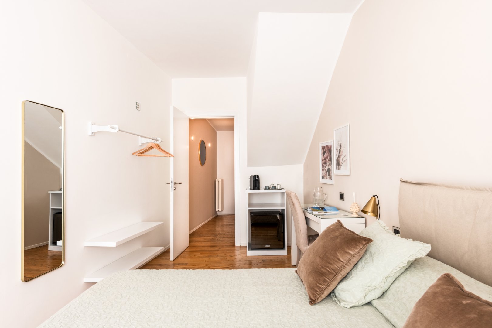 Foto 8 Moncada Suites & Apartments Palermo, 07