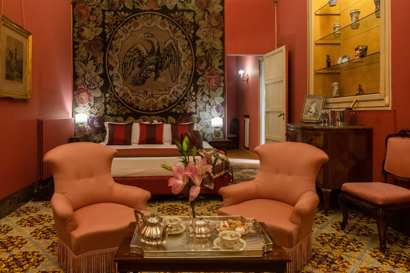 Foto 3 Palazzo Arone dei Baroni di Valentino Palermo, 02