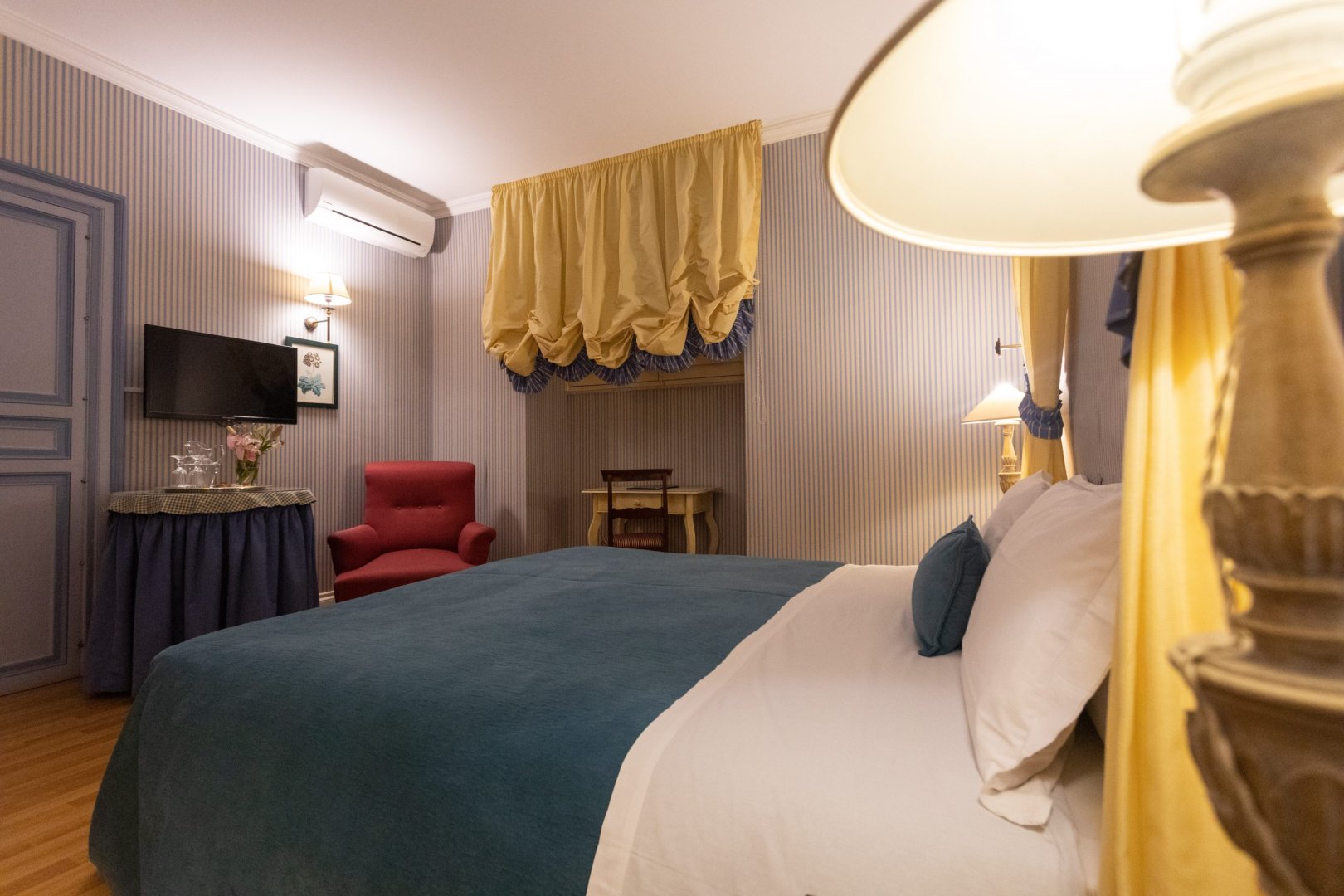 Foto 4 Palazzo Arone dei Baroni di Valentino Palermo, 03