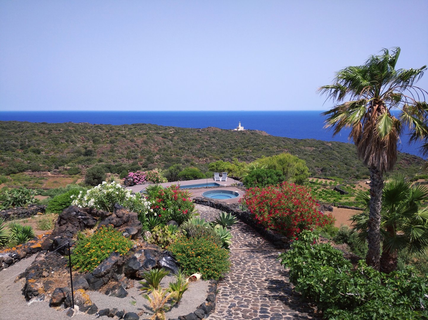 Foto 2 La Cala Cottone Relais Isola di Pantelleria, 01