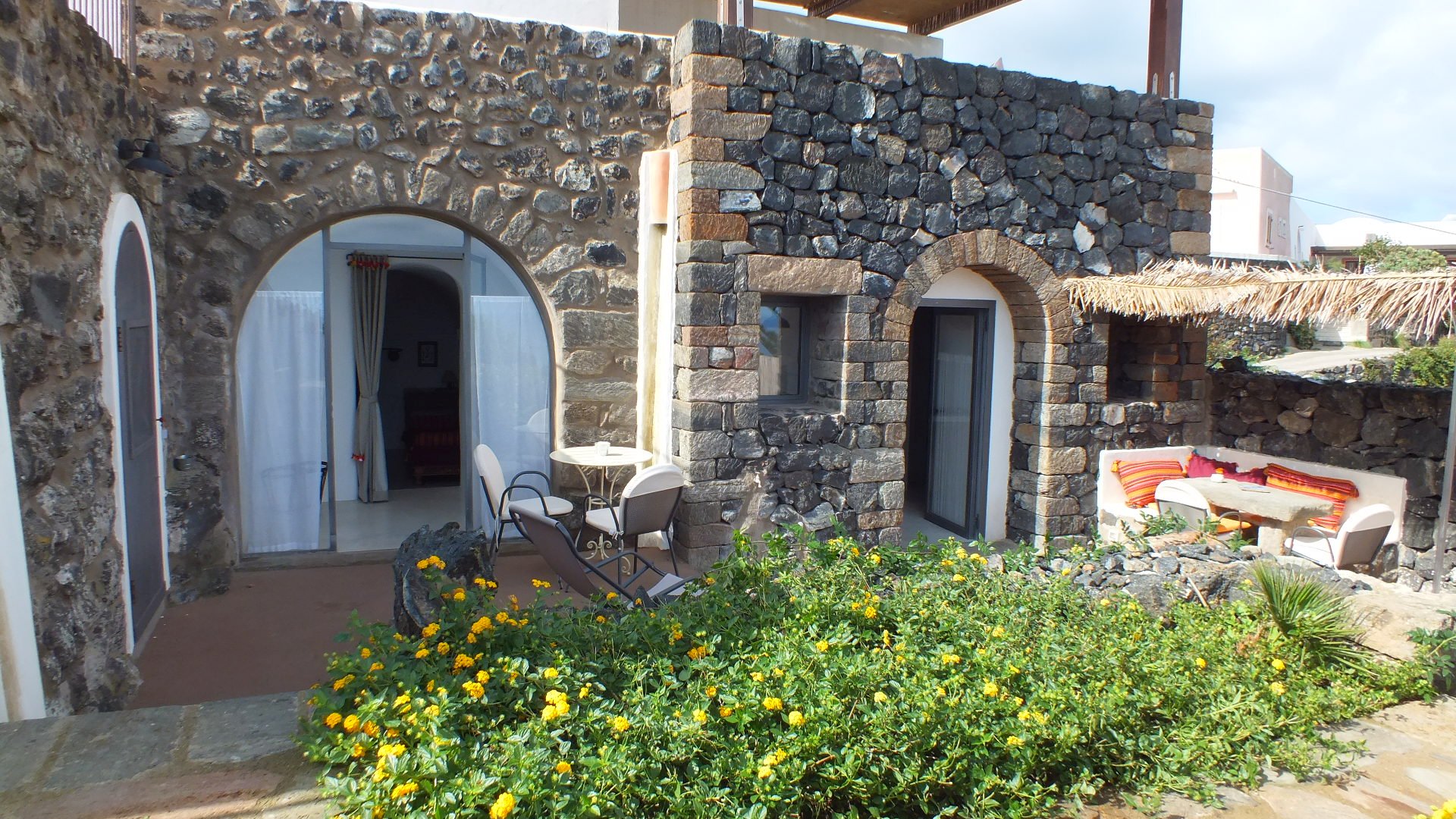 Foto 3 Kammamia Dammusi Isola di Pantelleria, 02