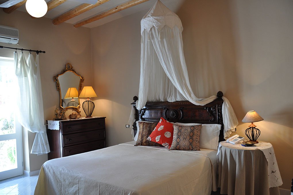 Foto 6 Hotel Lisca Bianca Isola di Panarea, 05