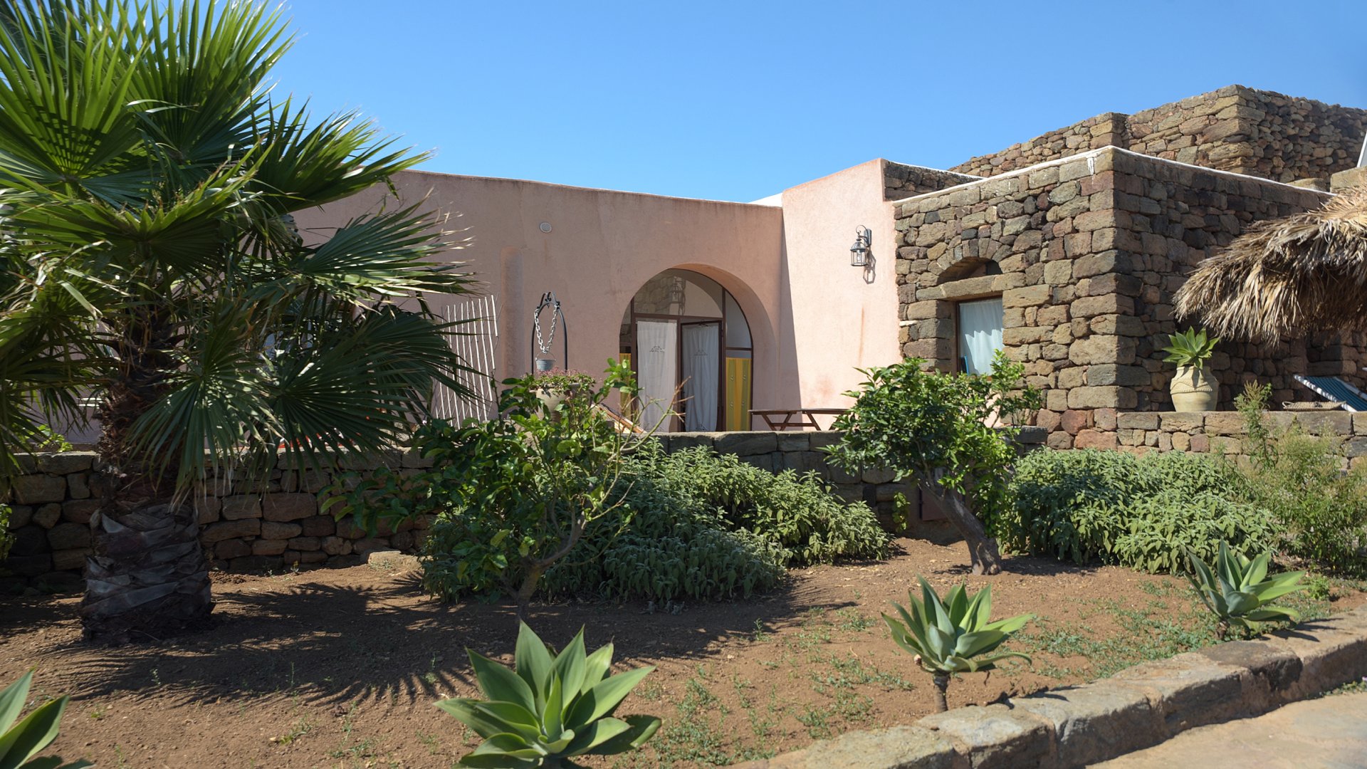 Foto 10 Dammusi della Mareddra Isola di Pantelleria, 09