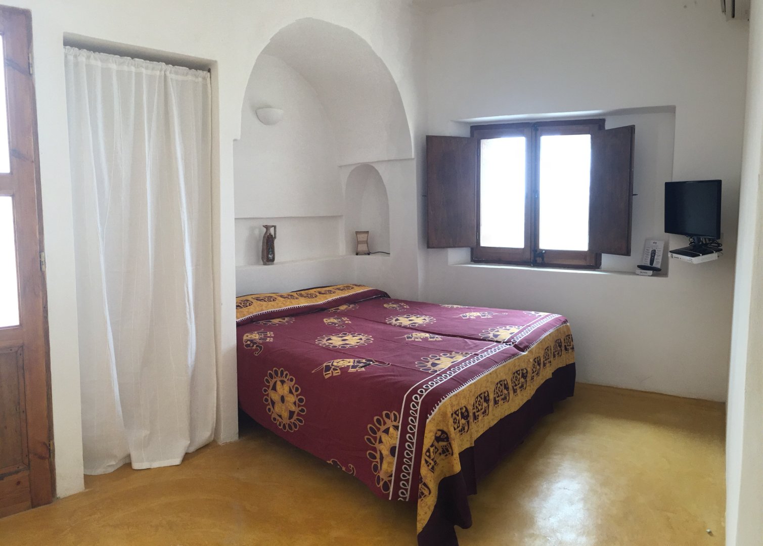 Foto 5 Dammusi Sciuvechi Resort Isola di Pantelleria, 04