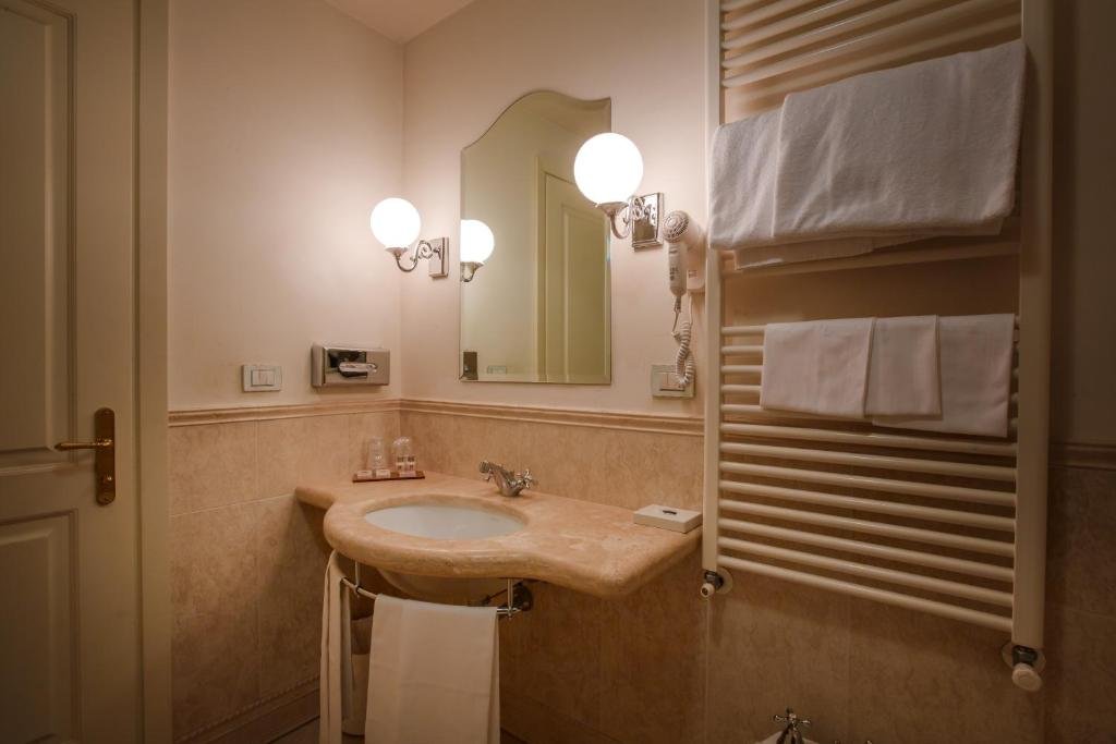 Foto 10 Hotel Fortuna Perugia, 09