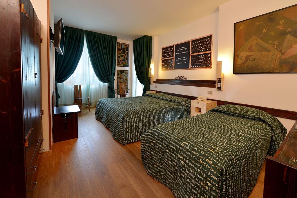 Foto 10 Hotel Gio Wine & Jazz Area Perugia, 09