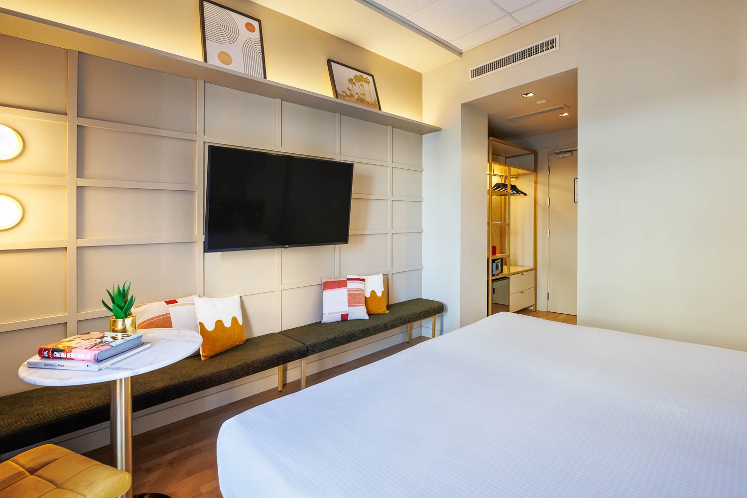 Foto 7 Charlie In Pesaro Pesaro, 06