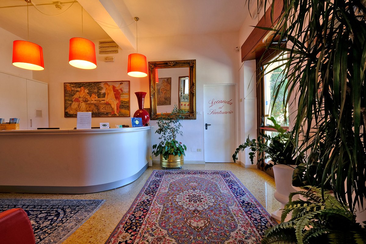 Foto 4 Locanda Al Santuario Peschiera del Garda, 03