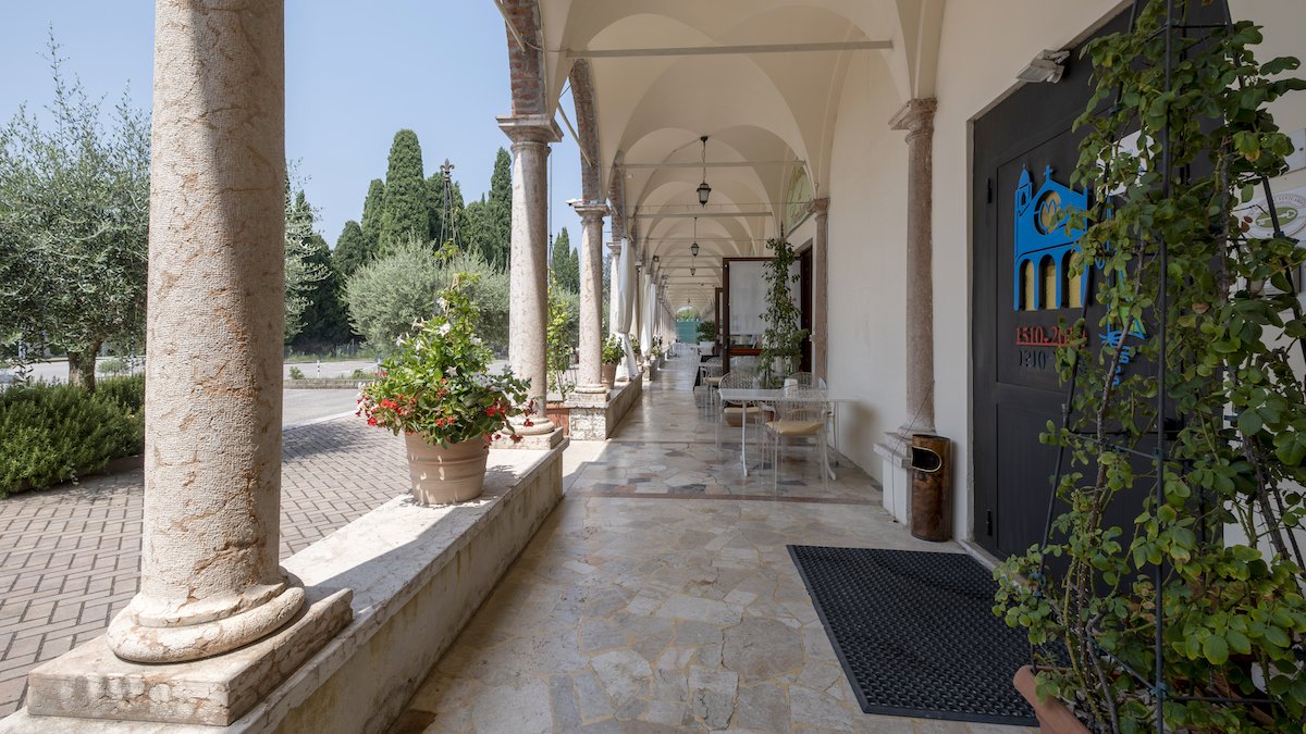 Foto 7 Locanda Al Santuario Peschiera del Garda, 06