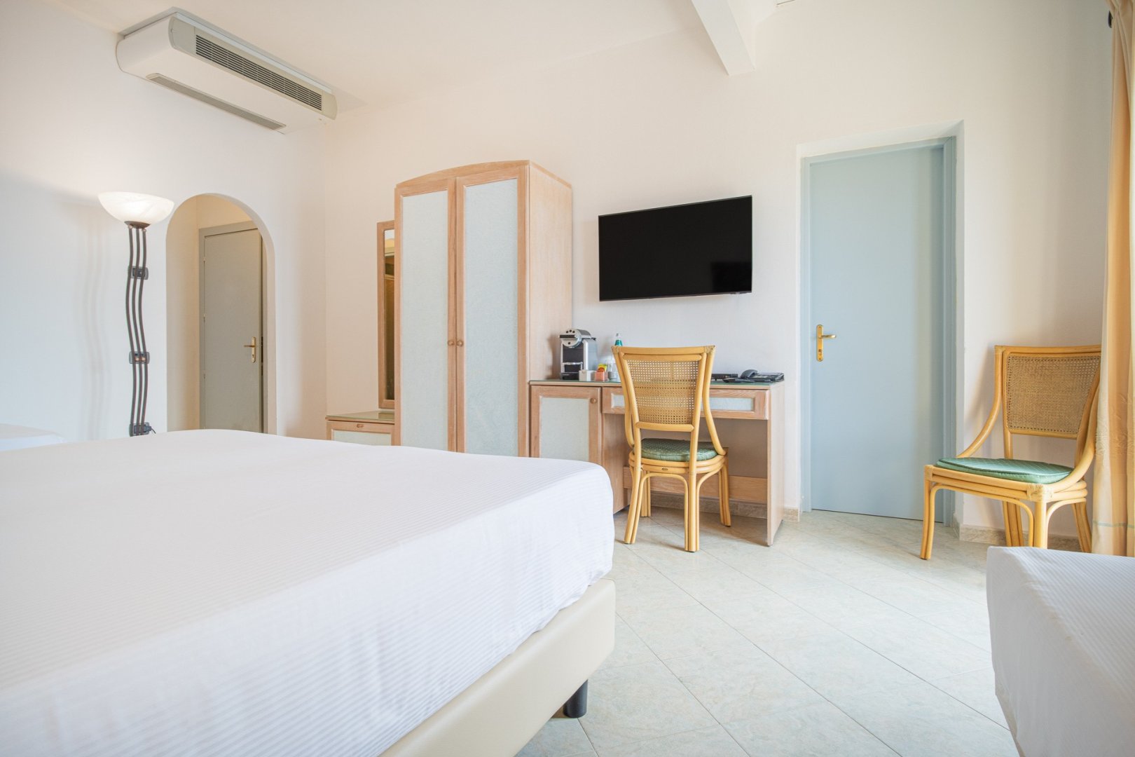 Foto 6 Hotel Felix La Baja Santa Caterina di Pittinuri, 05