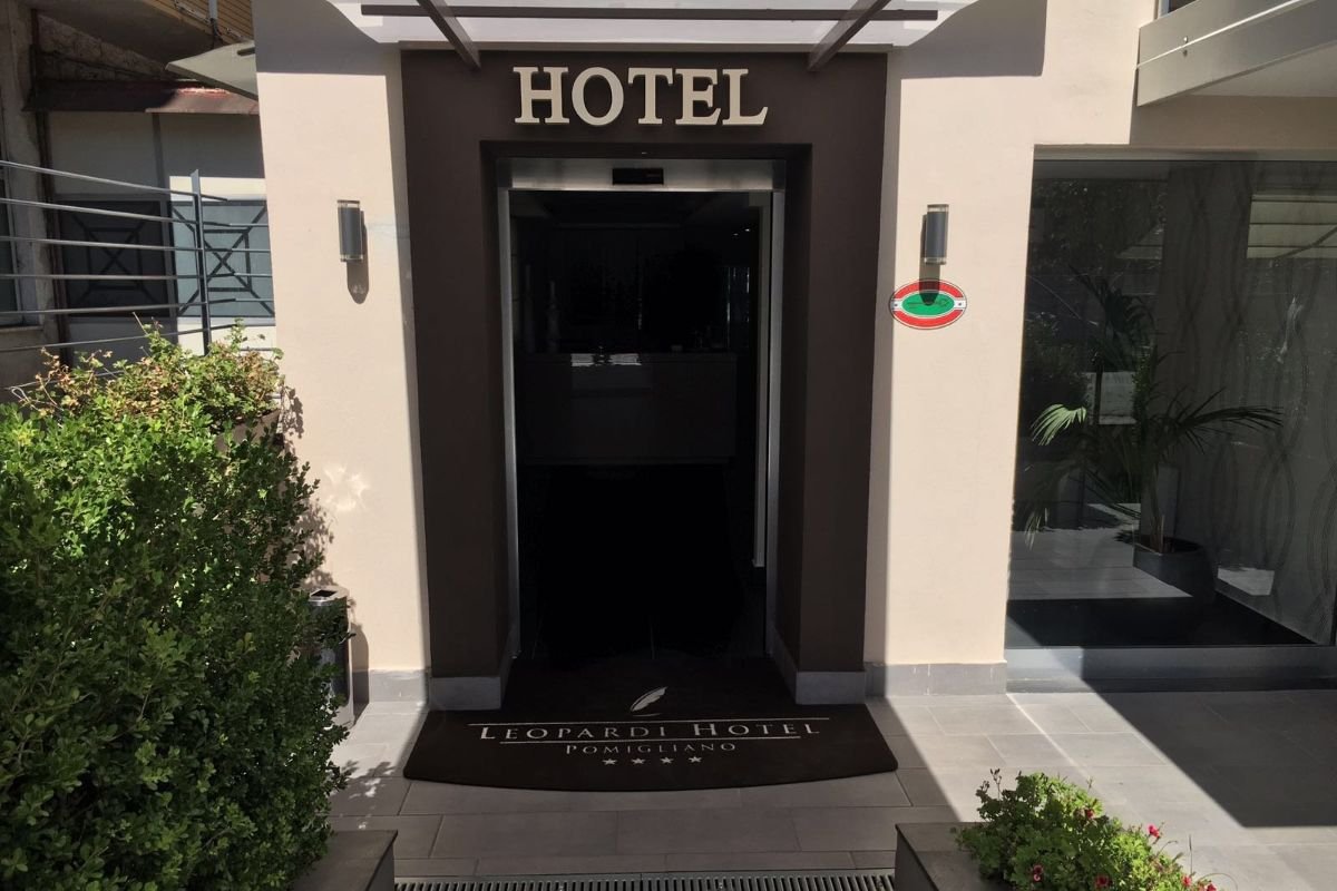 Foto 3 Leopardi Hotel Pomigliano d'Arco, 02