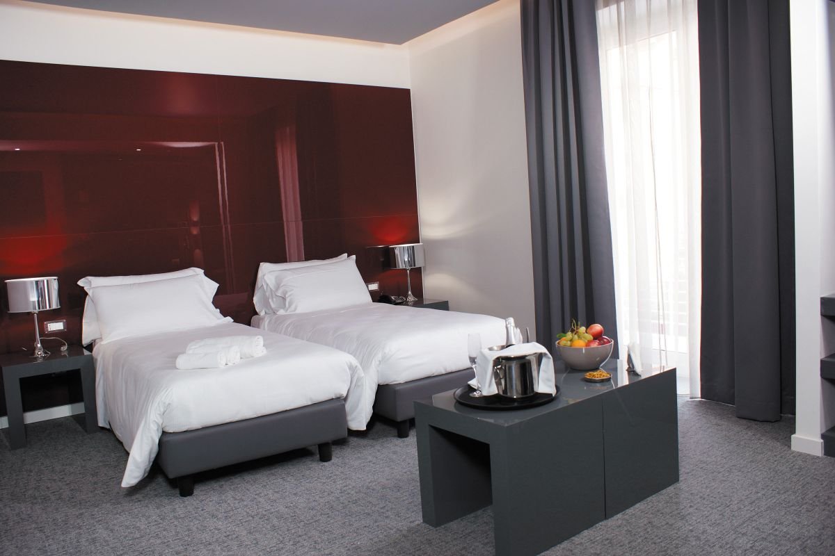 Foto 6 Leopardi Hotel Pomigliano d'Arco, 05