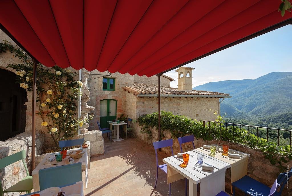 Foto 14 Castello di Postignano Perugia e Dintorni, 13