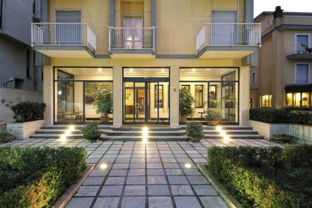 Foto 2 Hotel American Pozzuoli, 01