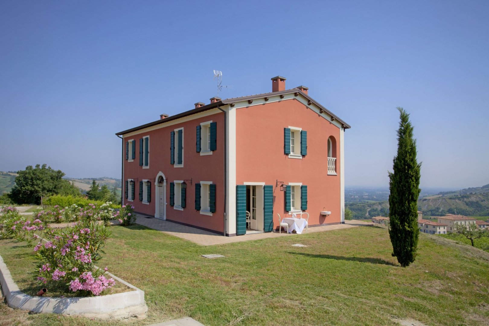 Foto 12 Borgo Conde Wine Resort Predappio, 11