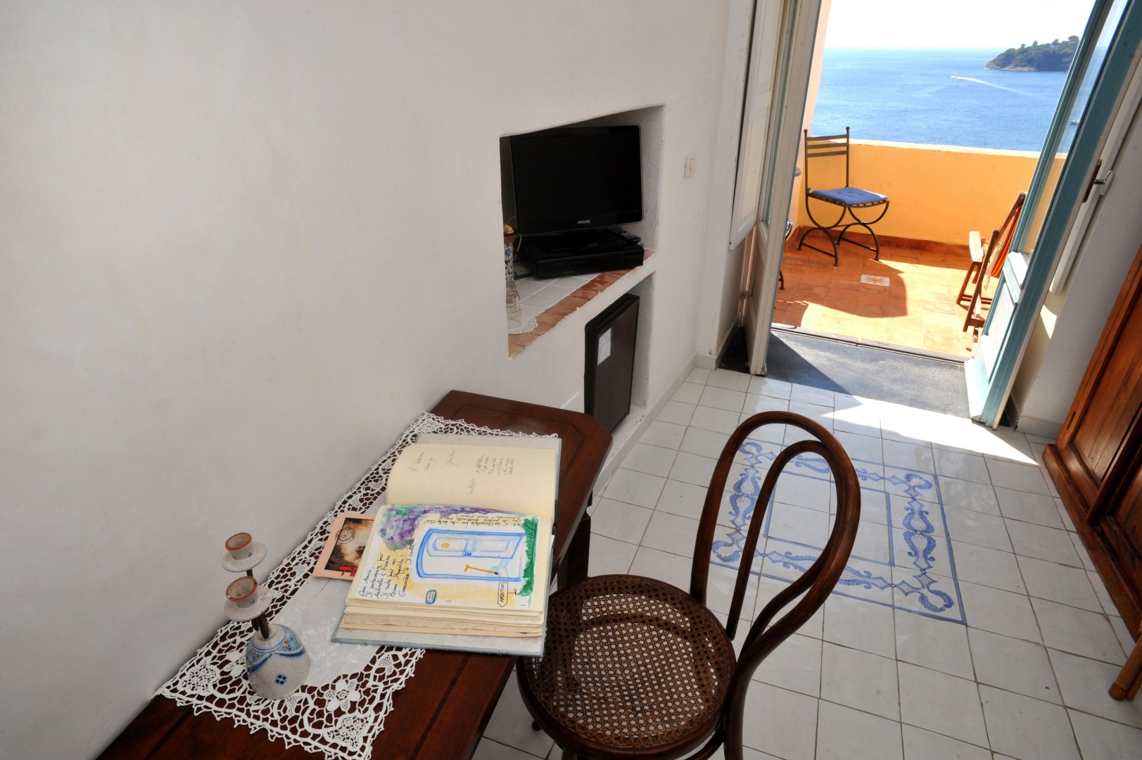 Foto 10 Hotel La Casa sul Mare Procida, 09