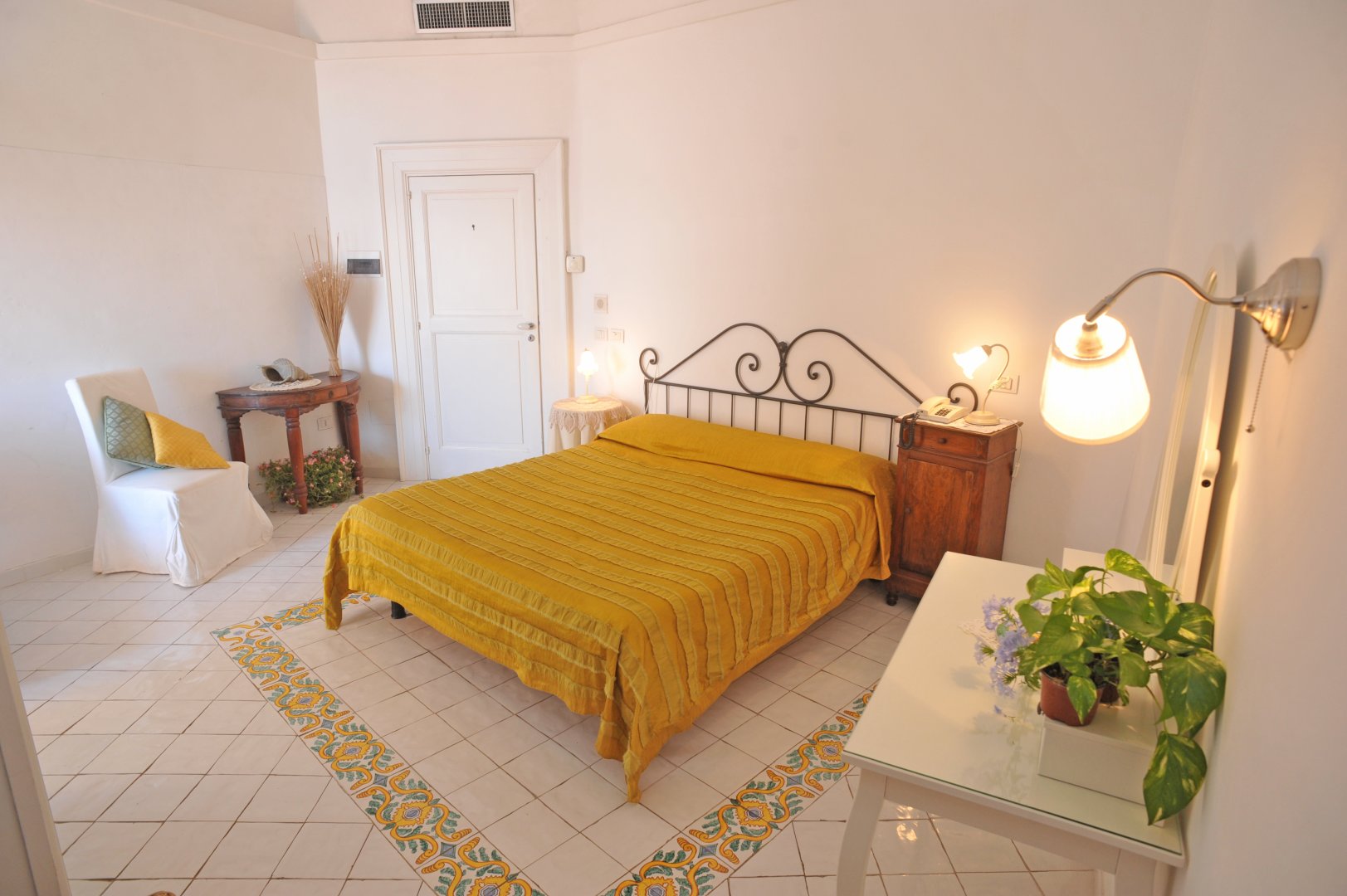 Foto 12 Hotel La Casa sul Mare Procida, 11