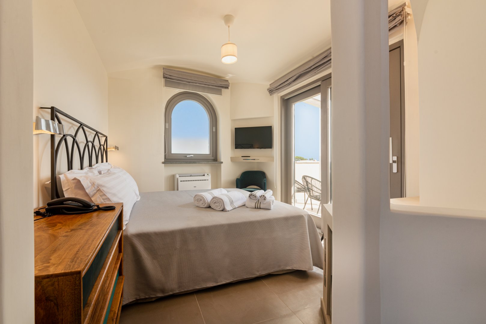 Foto 2 Insula Boutique Hotel Procida, 01