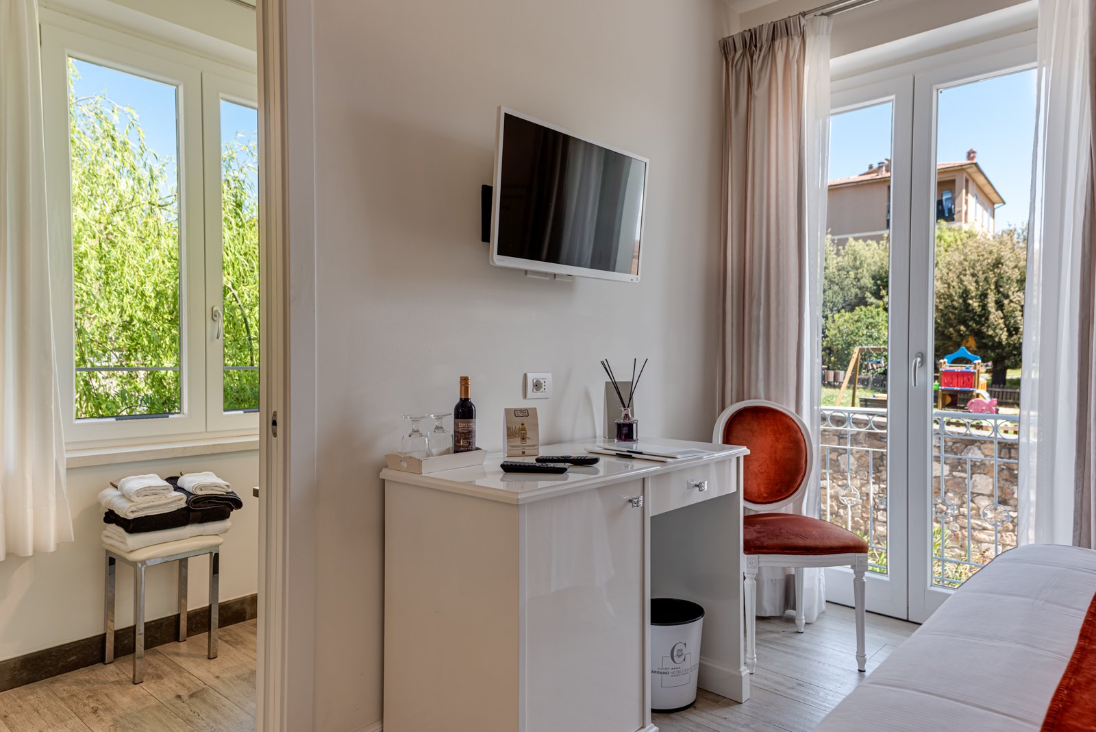 Foto 14 Boutique Hotel Villa Liberty - Capitano Collection - Albergo Diffuso San Quirico d'Orcia, 13